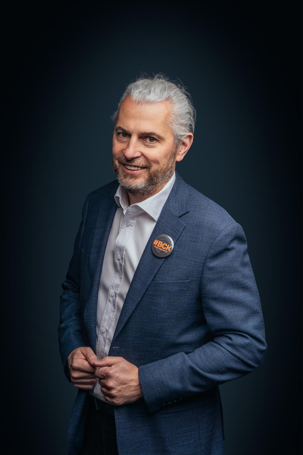 Rok 2026: koniec „Dzikiego Zachodu” kryptowalut. To już nie spekulacja, lecz instytucjonalna adopcja – Komentarz ekspercki Łukasza Żeligowskiego, Kanga Exchange