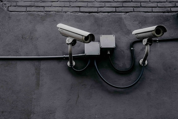 Nie wszystko wolno nagrać. Monitoring posesji pod lupą eksperta ds. ochrony danych